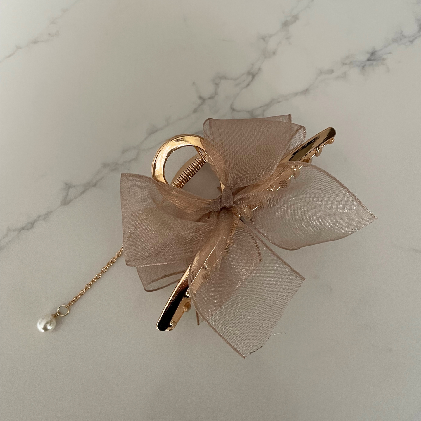 Bow and Chain Claw Clip
